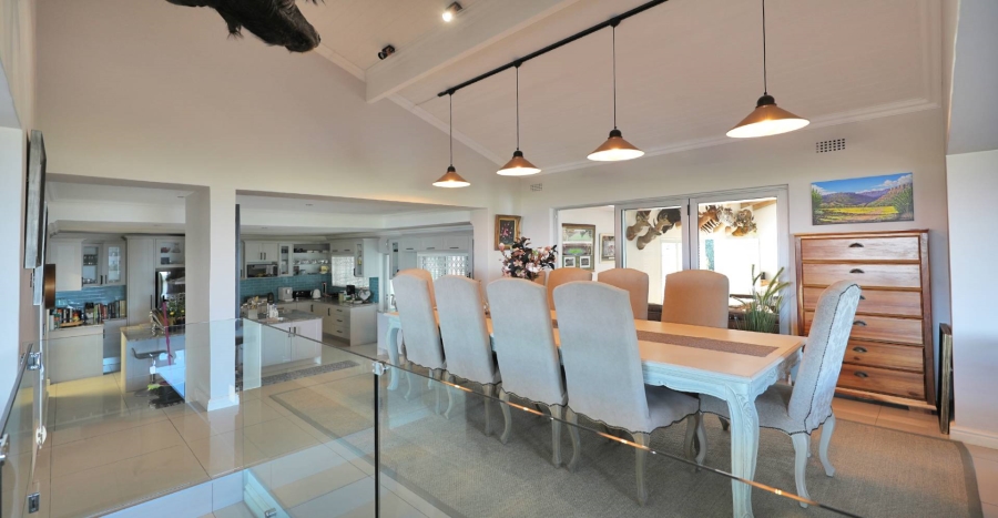 4 Bedroom Property for Sale in Loevenstein Western Cape